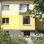 за гости 