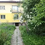 за гости 