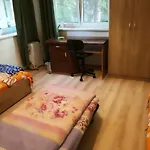за гости 